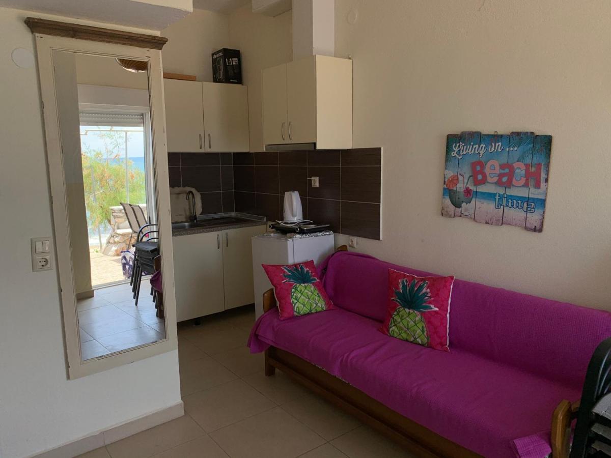 Maria Studio Nea Karvali Esterno foto